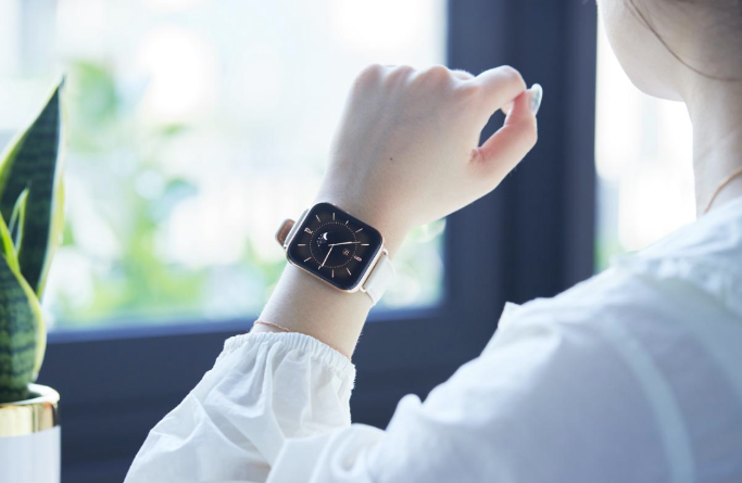 下半年最适合女生佩戴的智能手表？上手OPPO Watch 3